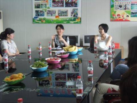 彭华园长向家长汇报幼儿园工作 彭华园长向家长汇报幼儿园工作