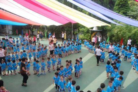 小班在游戏 小班在游戏